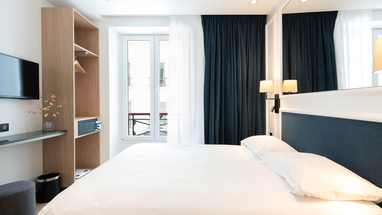 Photo of Bedroom in Arts-et-Metiers
