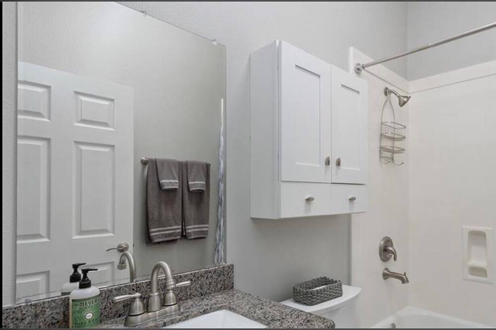 Photo of Bathroom in Cape Royale