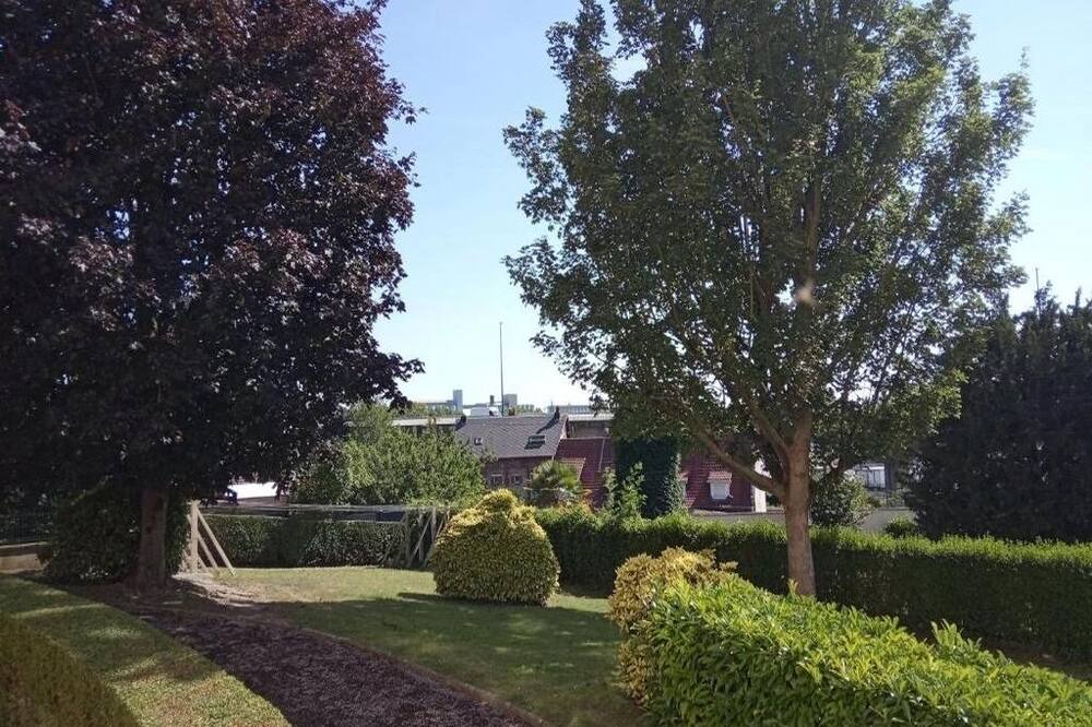 Photo of Outdoor in Deville-les-Rouen