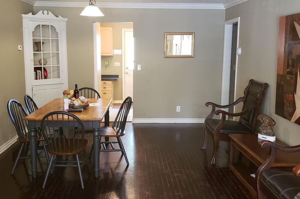 Photo of Bedroom in Norman