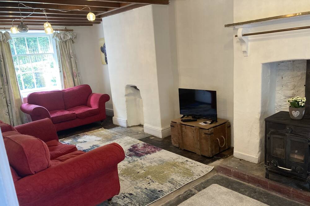 Photo of Livingroom in Glyn-Dyfrdwy