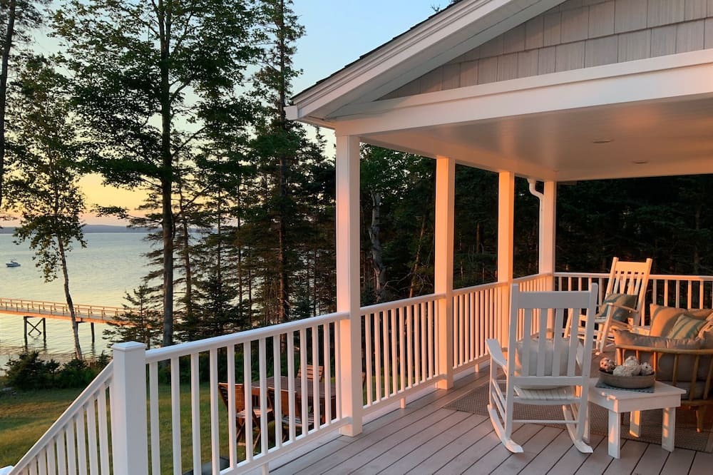 Photo of Patio Balcony in Islesboro