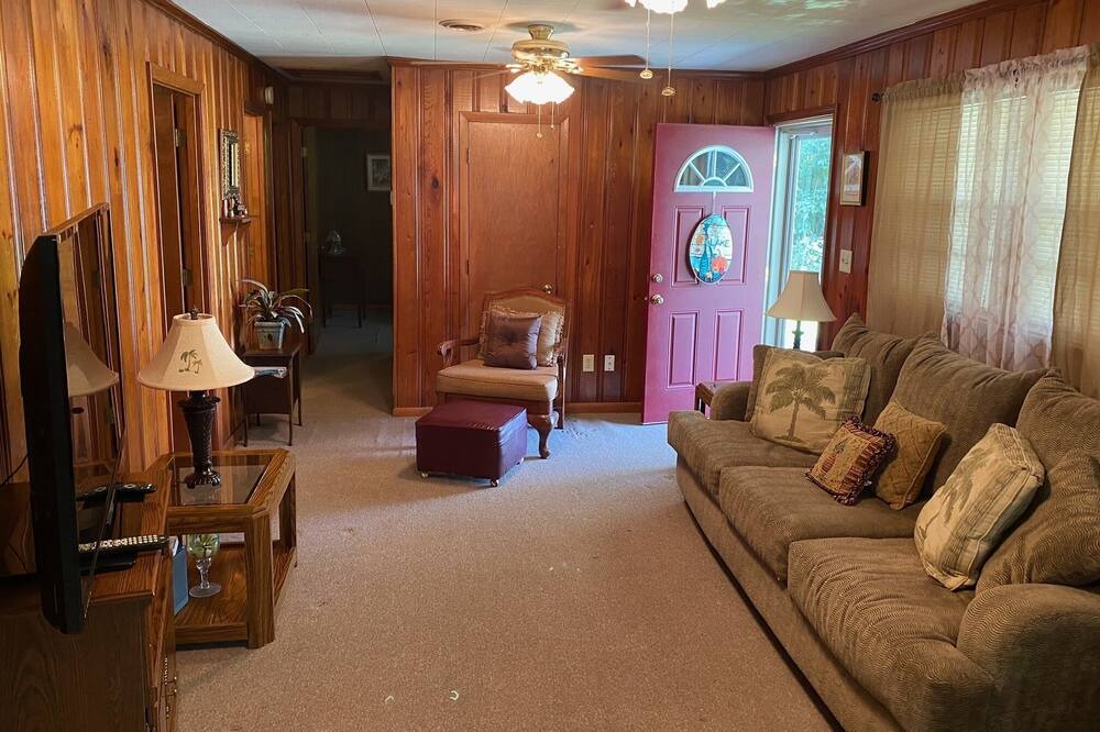 Photo of Livingroom in Summerton