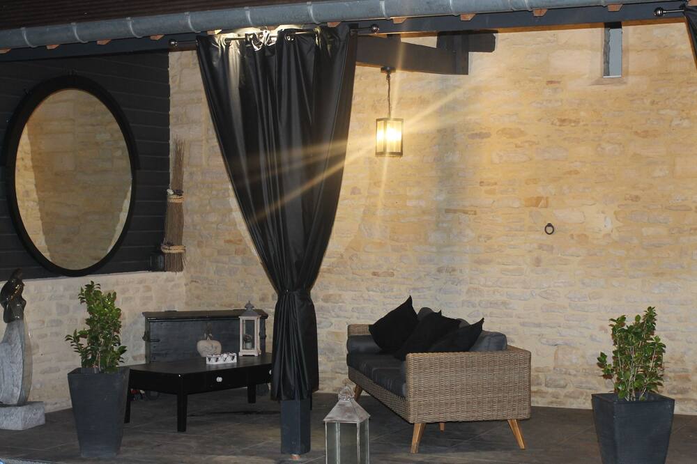 Photo of Patio Balcony in Banville