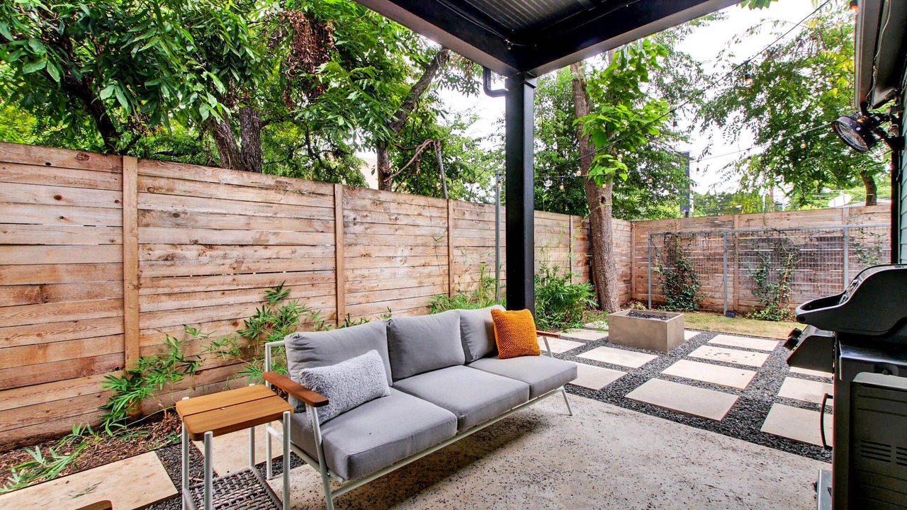 Photo of Outdoor in Govalle