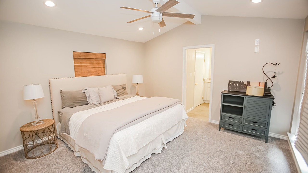 Photo of Bedroom in Cedar Lane