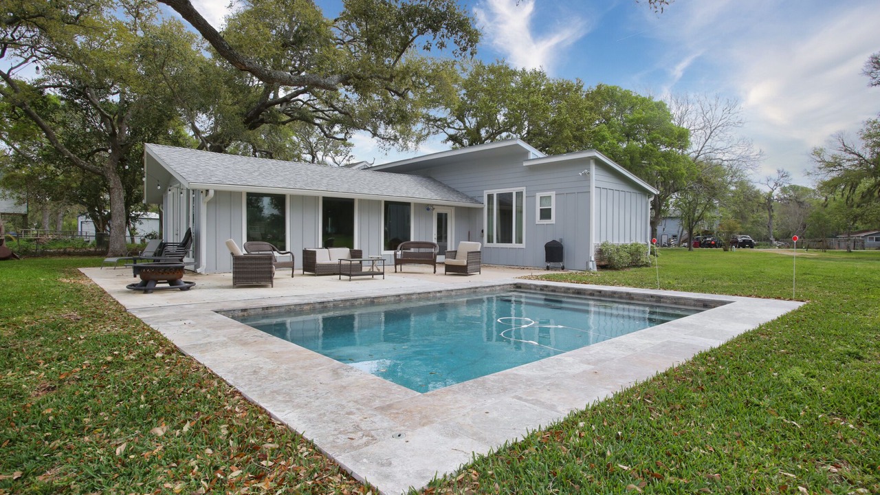Photo of Outdoor in Cedar Lane