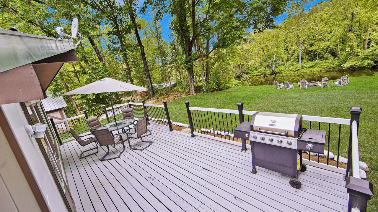 Photo of Outdoor in Sebright