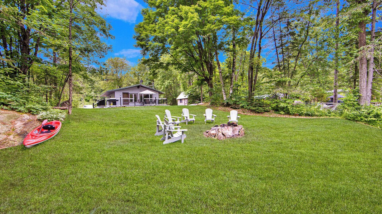 Photo of Outdoor in Sebright
