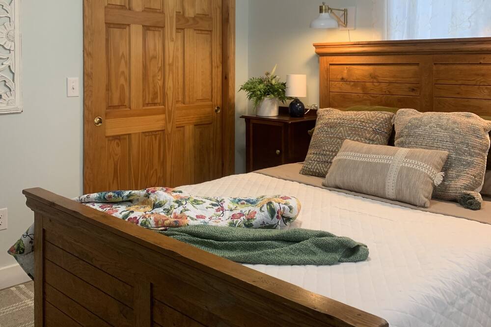 Photo of Bedroom in Baileyville