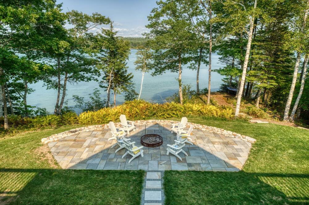 Photo of Outdoor in Hancock