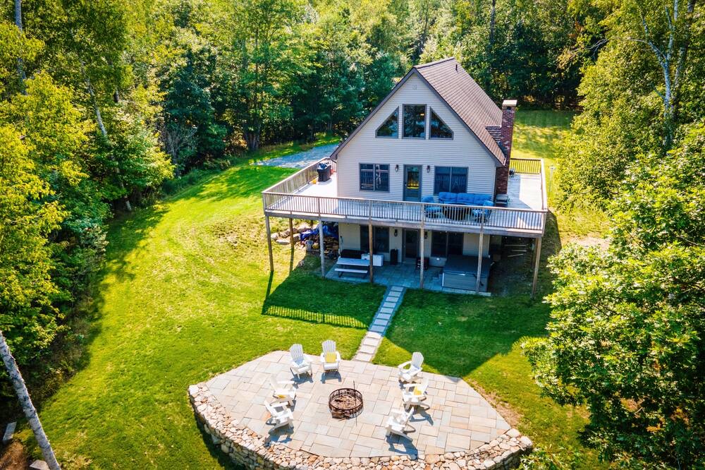 Photo of Outdoor in Hancock