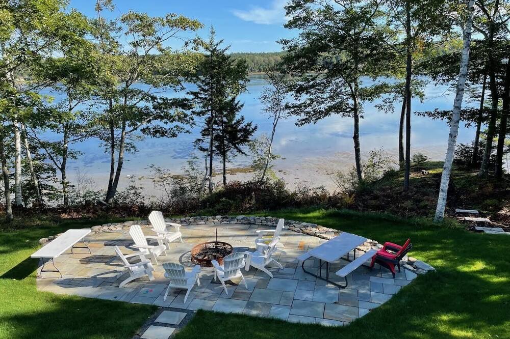 Photo of Outdoor in Hancock