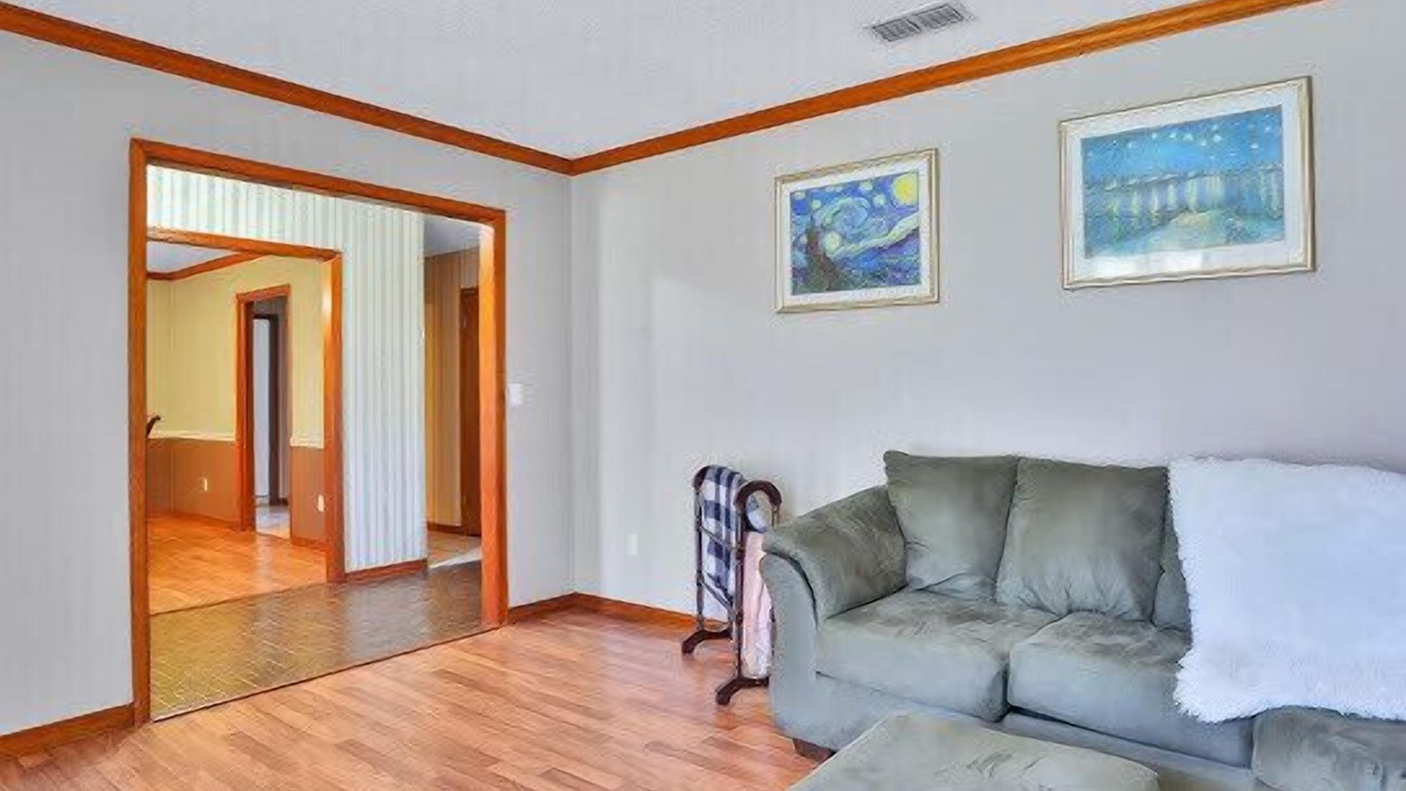 Photo of Livingroom in Jacksonville