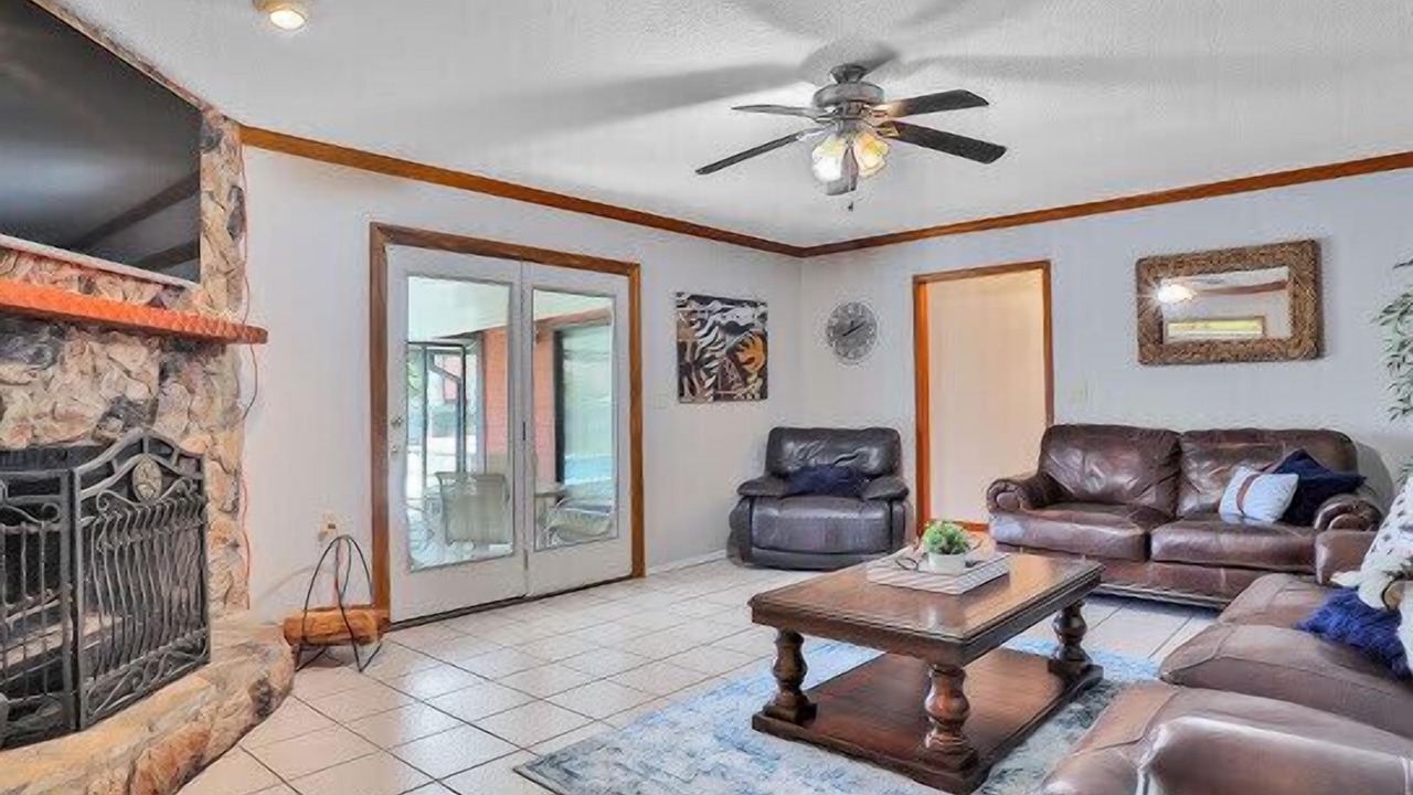 Photo of Livingroom in Jacksonville