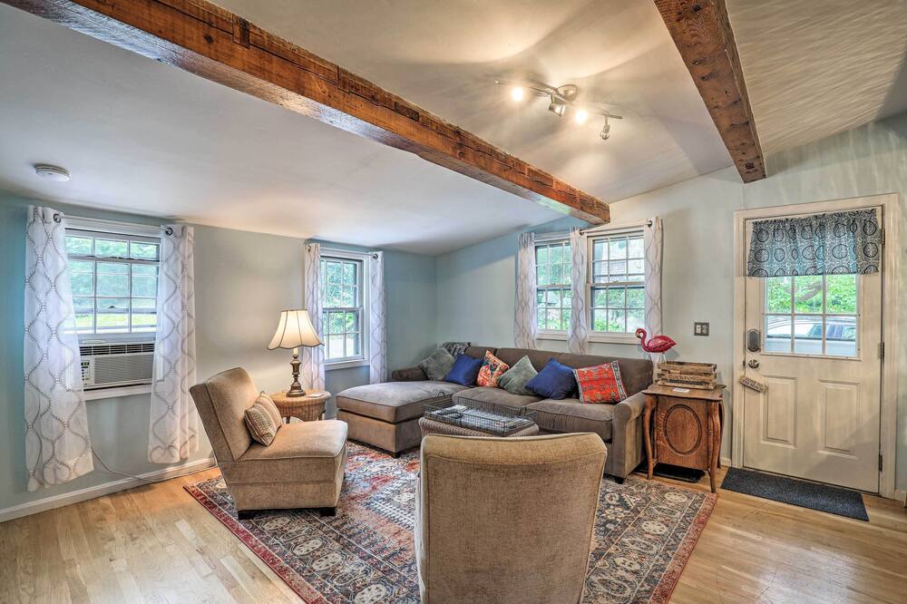 Photo of Livingroom in Rockport