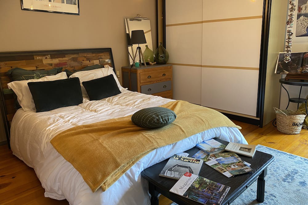 Photo of Others in Oize