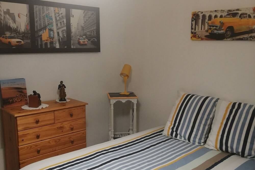 Photo of Bedroom in Saint-Nazaire