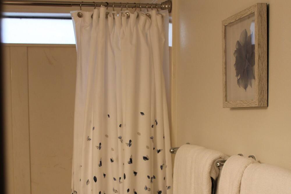 Photo of Bathroom in Cape Royale