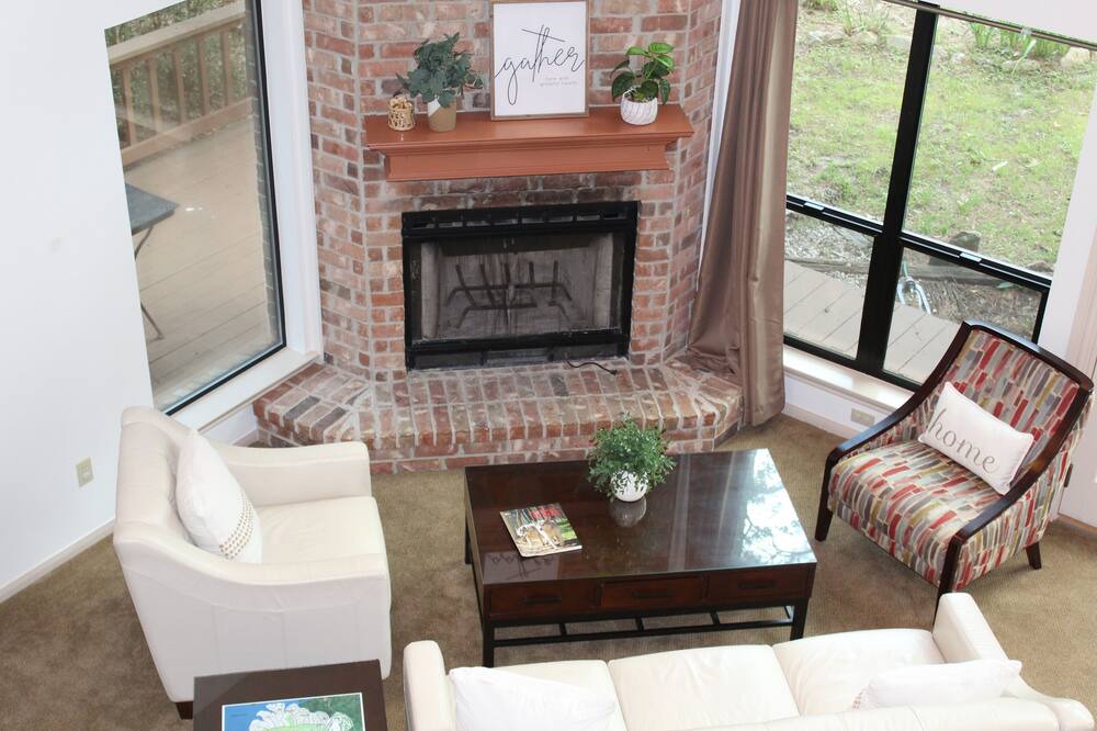 Photo of Livingroom in Cape Royale