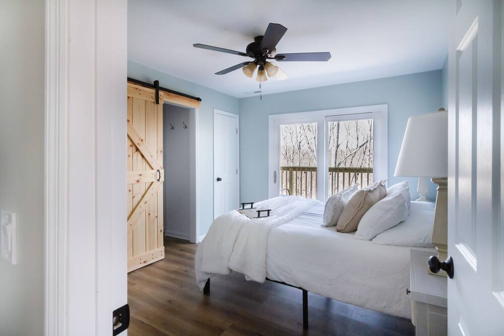 Photo of Bedroom in Pegram