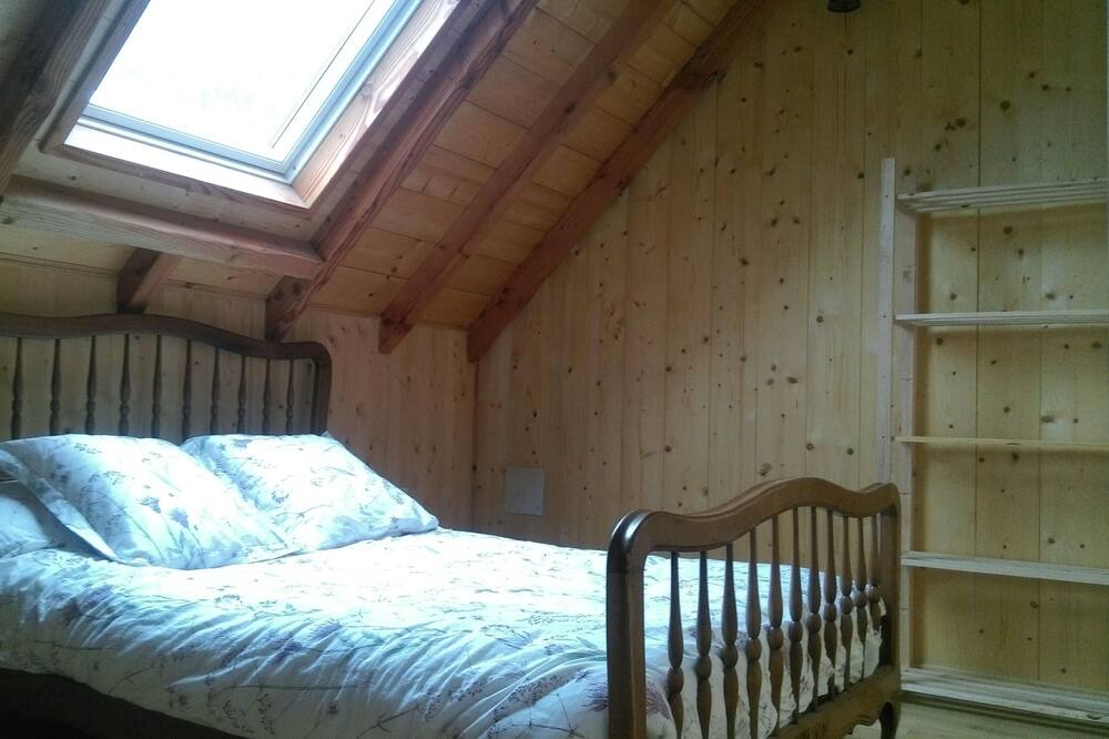 Photo of Bedroom in Boutx