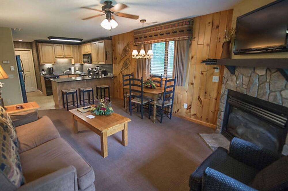 Photo of Livingroom in Linville Ridge