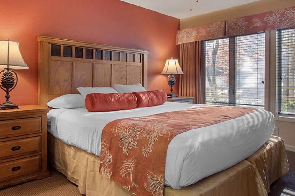 Photo of Bedroom in Linville Ridge