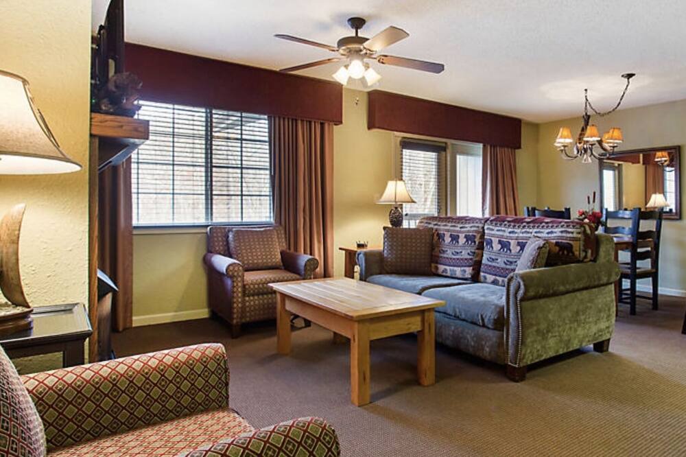 Photo of Livingroom in Linville Ridge