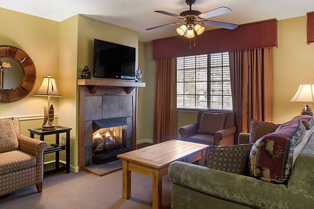 Photo of Livingroom in Linville Ridge