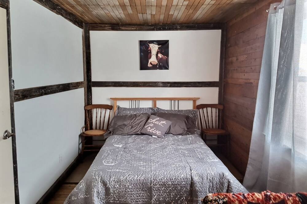 Photo of Bedroom in Rimouski
