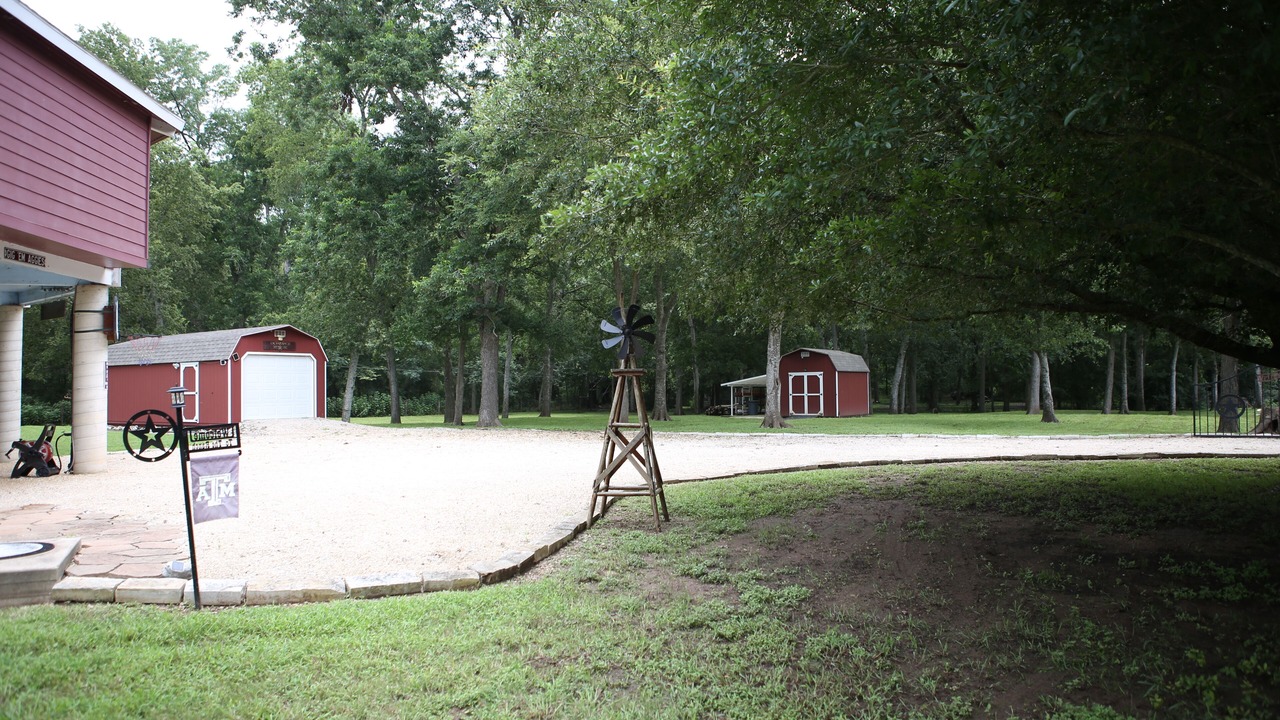 Photo of Outdoor in Franklin Estates