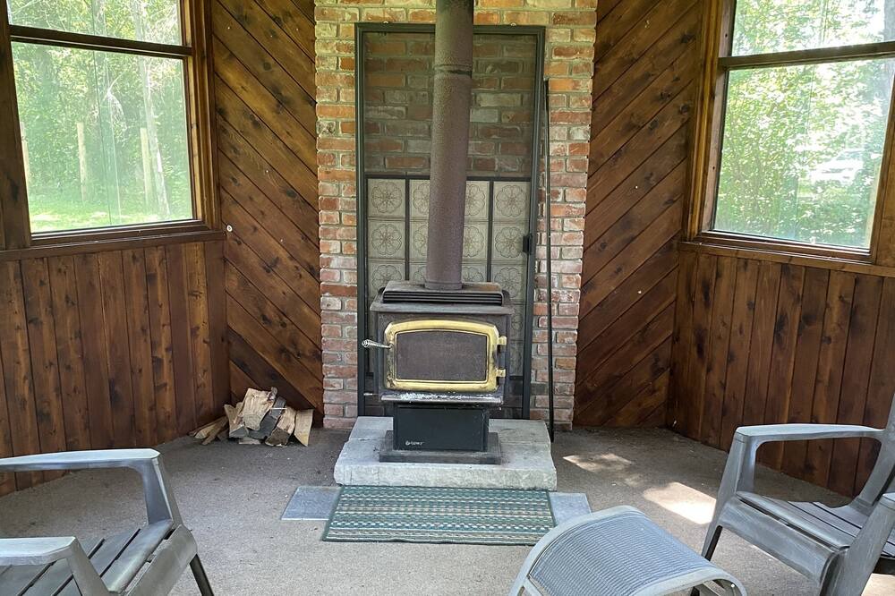 Photo of Patio Balcony in Fort Erie