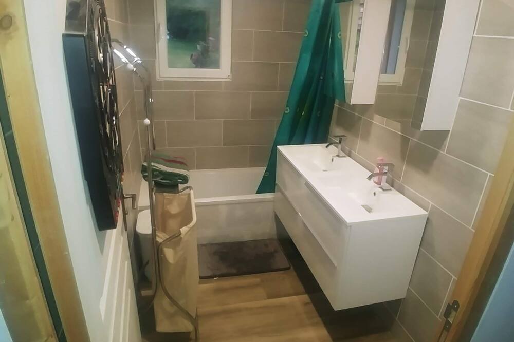 Photo of Bathroom in Viviers