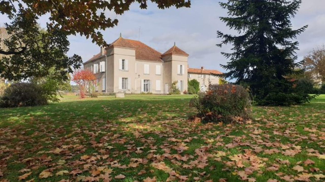 Photo of Outdoor in Valence