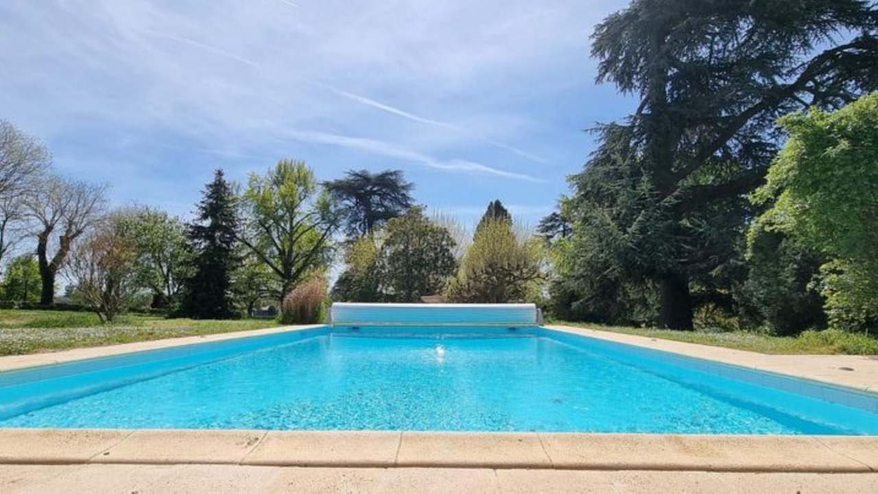Photo of Outdoor in Valence