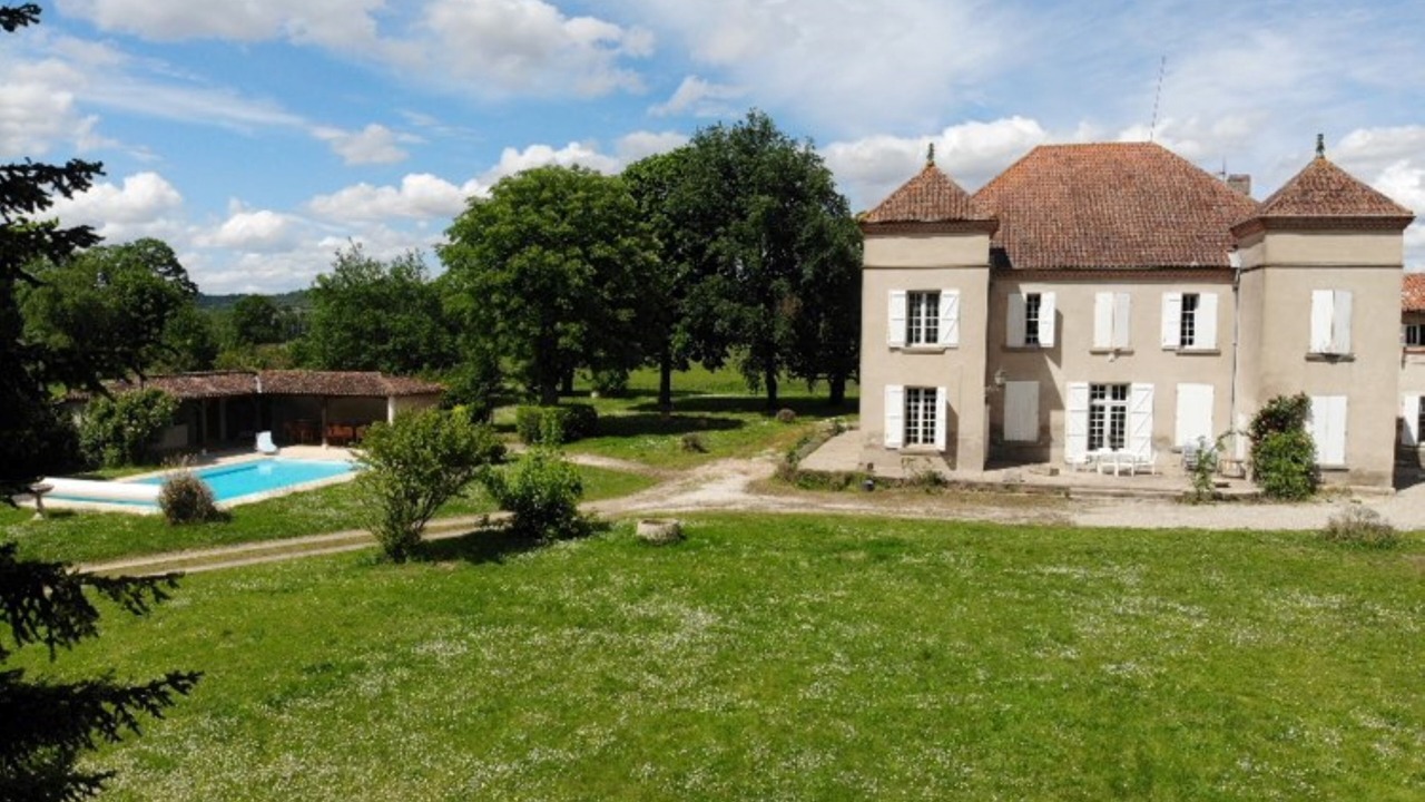 Photo of Outdoor in Valence