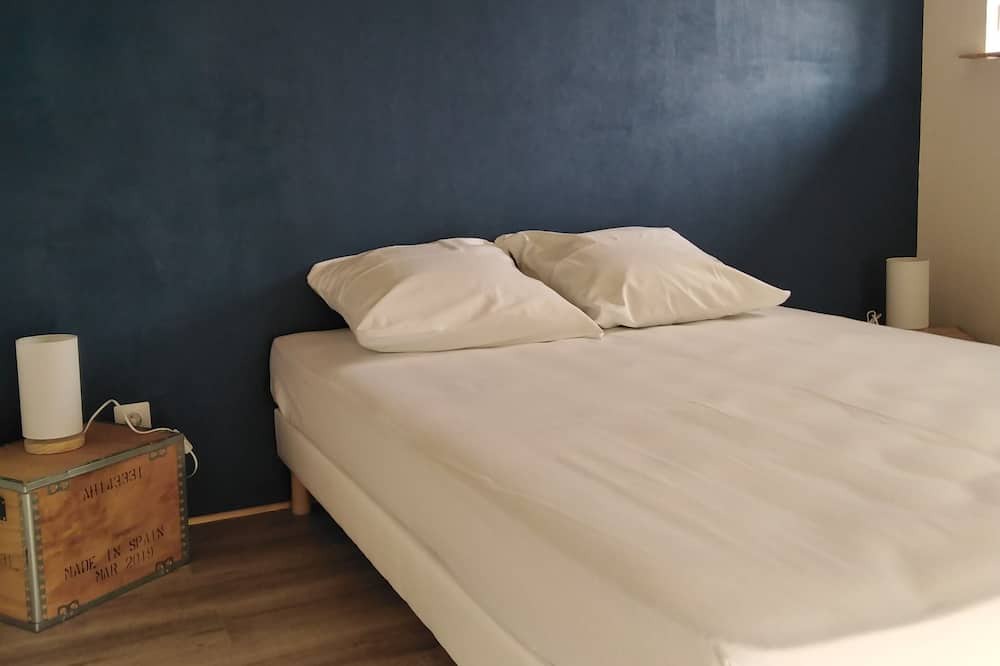 Photo of Bedroom in Pleumeur-Gautier