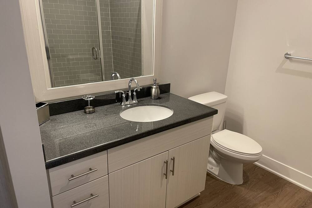 Photo of Bathroom in Entertainment District