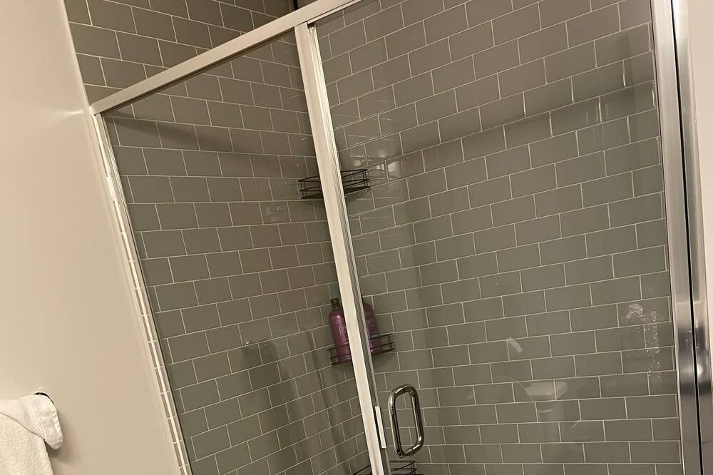 Photo of Bathroom in Entertainment District