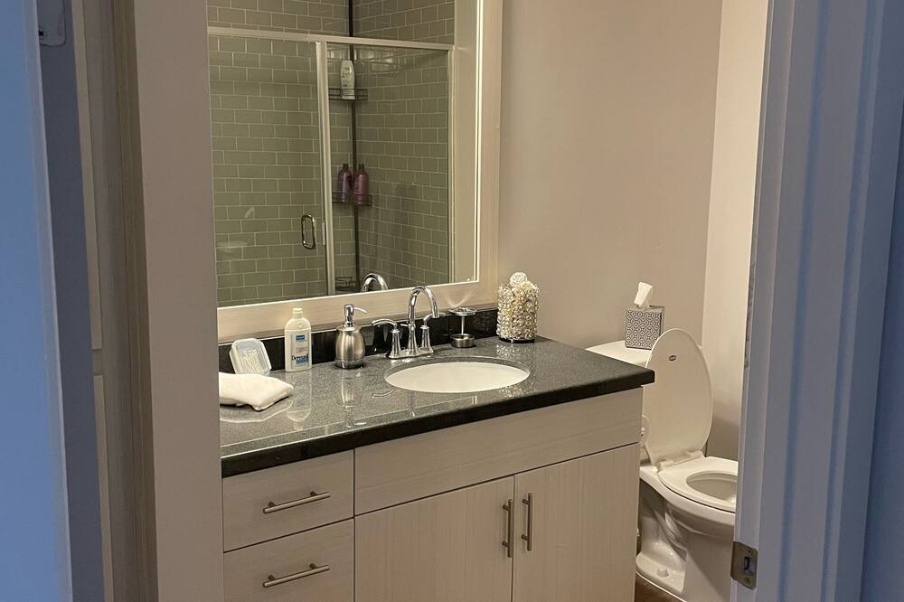 Photo of Bathroom in Entertainment District
