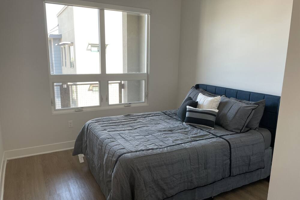 Photo of Bedroom in Entertainment District