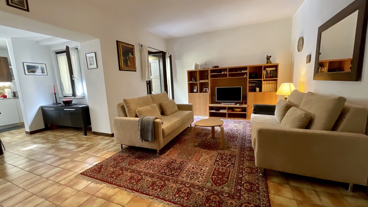 Photo of Livingroom in San Bernardino