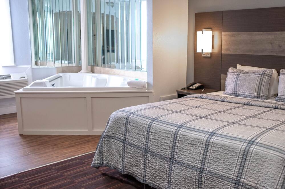 Photo of Others in Main Street Hyannis