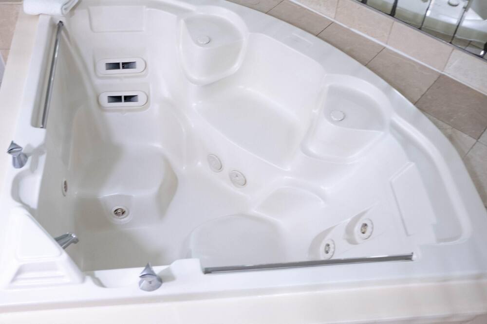 Photo of Others in Main Street Hyannis