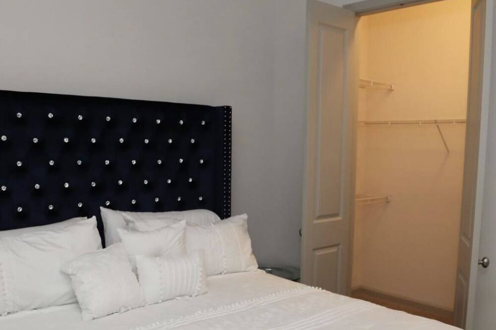 Photo of Bedroom in Westside