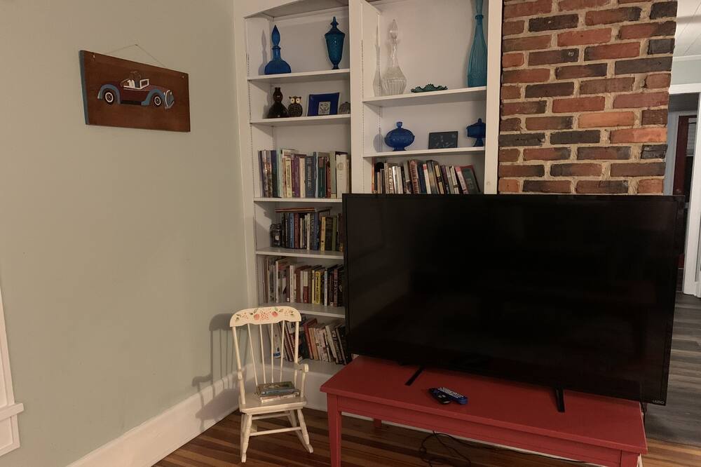 Photo of Livingroom in Durham