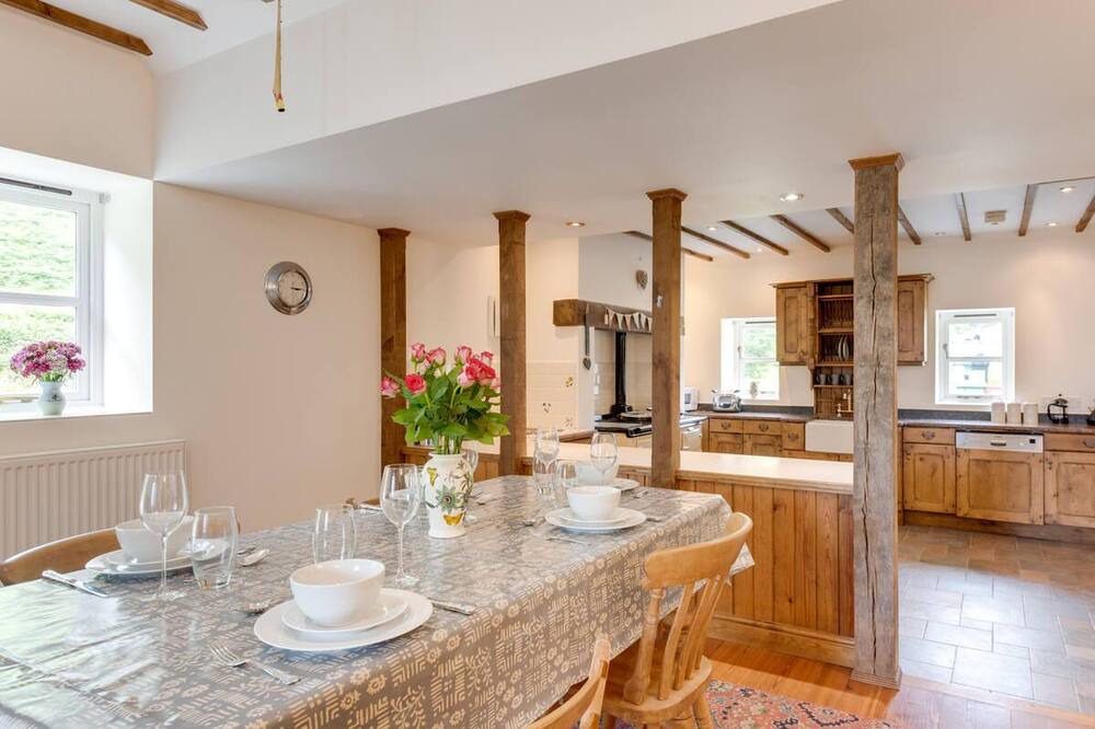 Photo of Kitchen in Tywyn