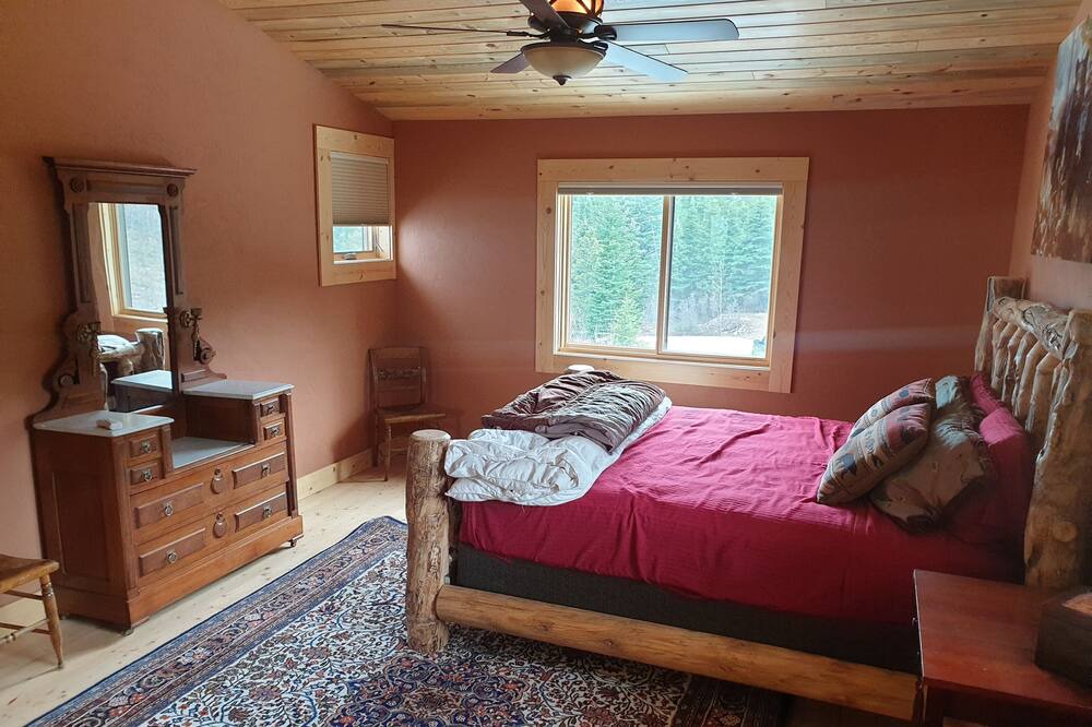 Photo of Bedroom in Westcliffe