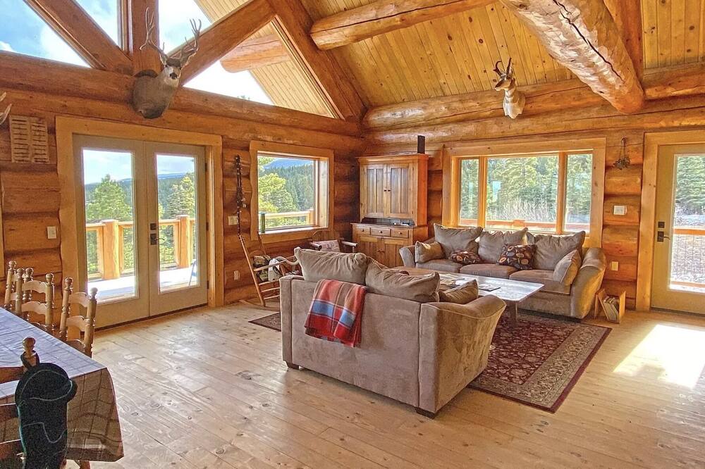Photo of Livingroom in Westcliffe